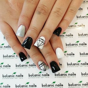 55 Black and White Nail Art Designs - nenuno creative