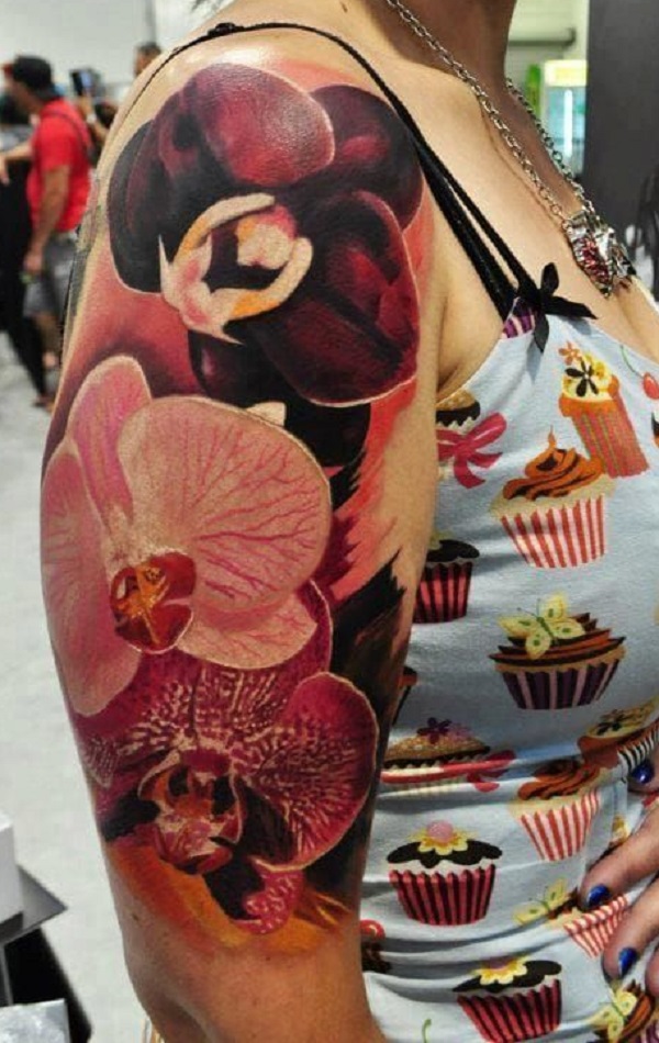 Afbeeldingsresultaat voor bloem op schouder  Tattoos Nature tattoos Shoulder  tattoo