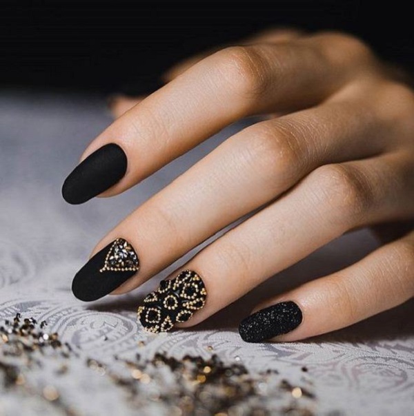 black-nail-art-designs-26