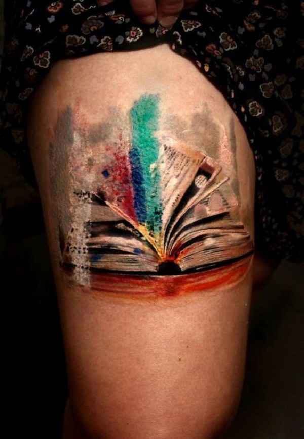 Graustufen Bücher mit Tee Tattoo bucher graustufen tattoo  Literary  tattoos Book tattoo Bookish tattoos