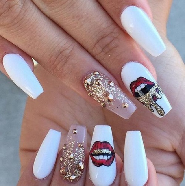 35 Coffin Christmas Nail Designs and Ideas to Try in 2024 | Sarah Scoop