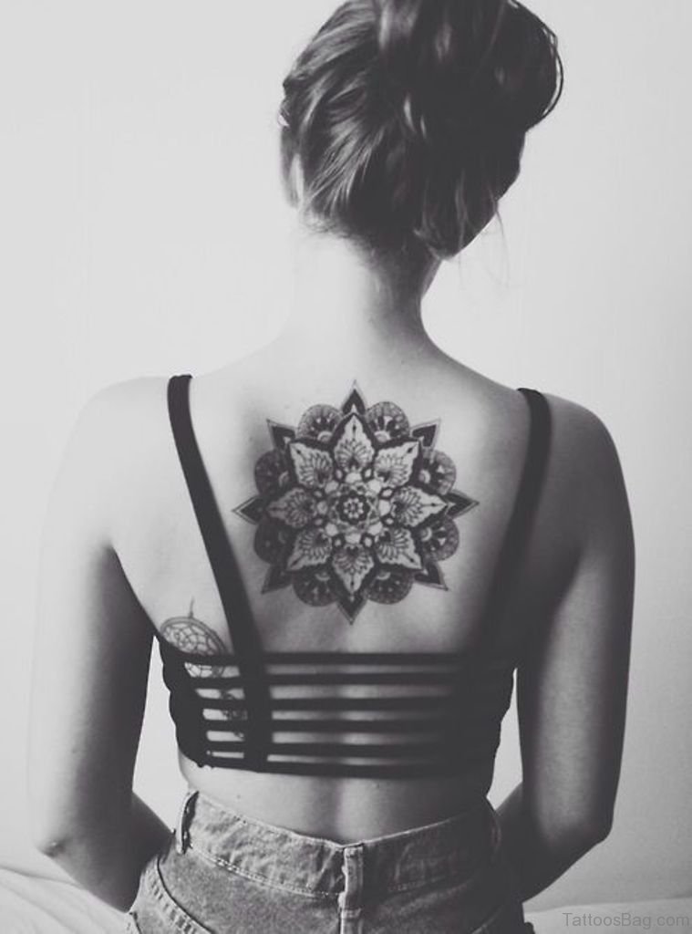 30 eye-catching back tattoos for women: Cool tattoo designs with meanings -  YEN.COM.GH